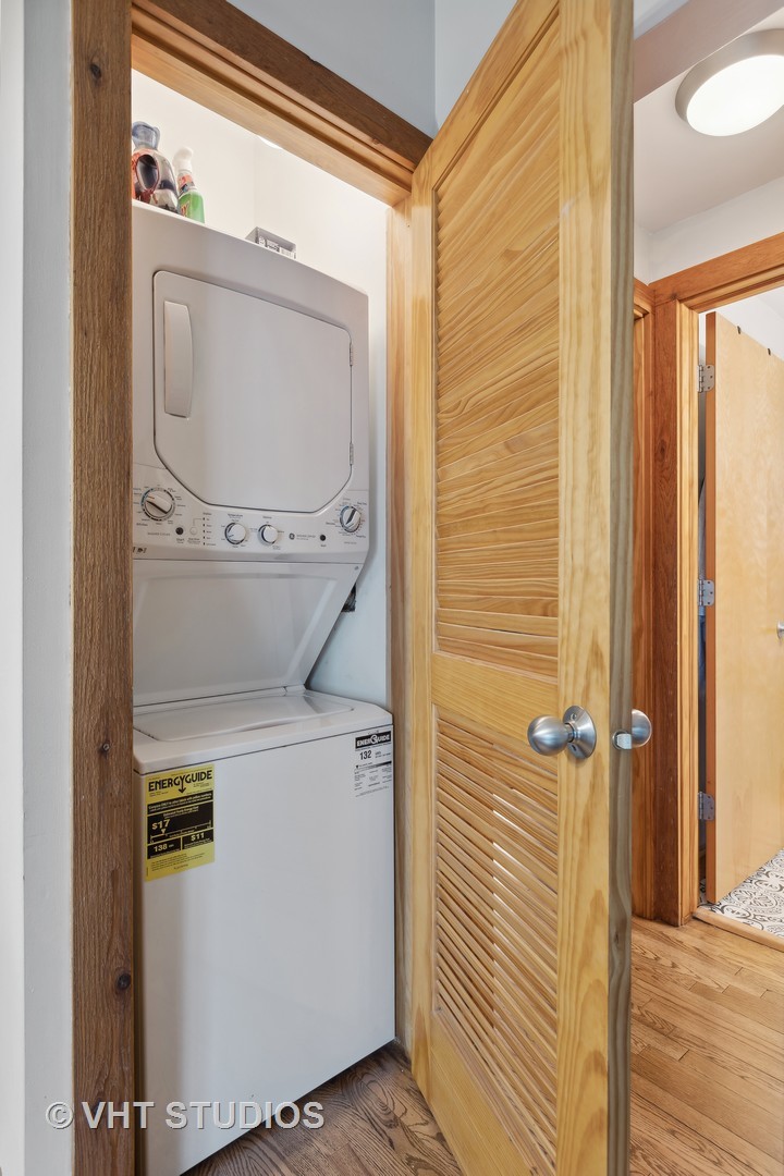 1221 W Greenleaf Avenue Unit: 1S