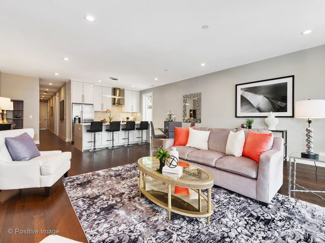 2239 W Belmont Avenue Unit: 2