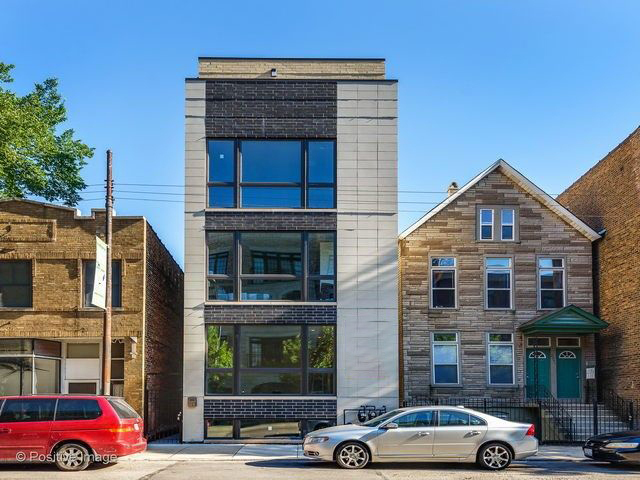 2239 W Belmont Avenue Unit: 2