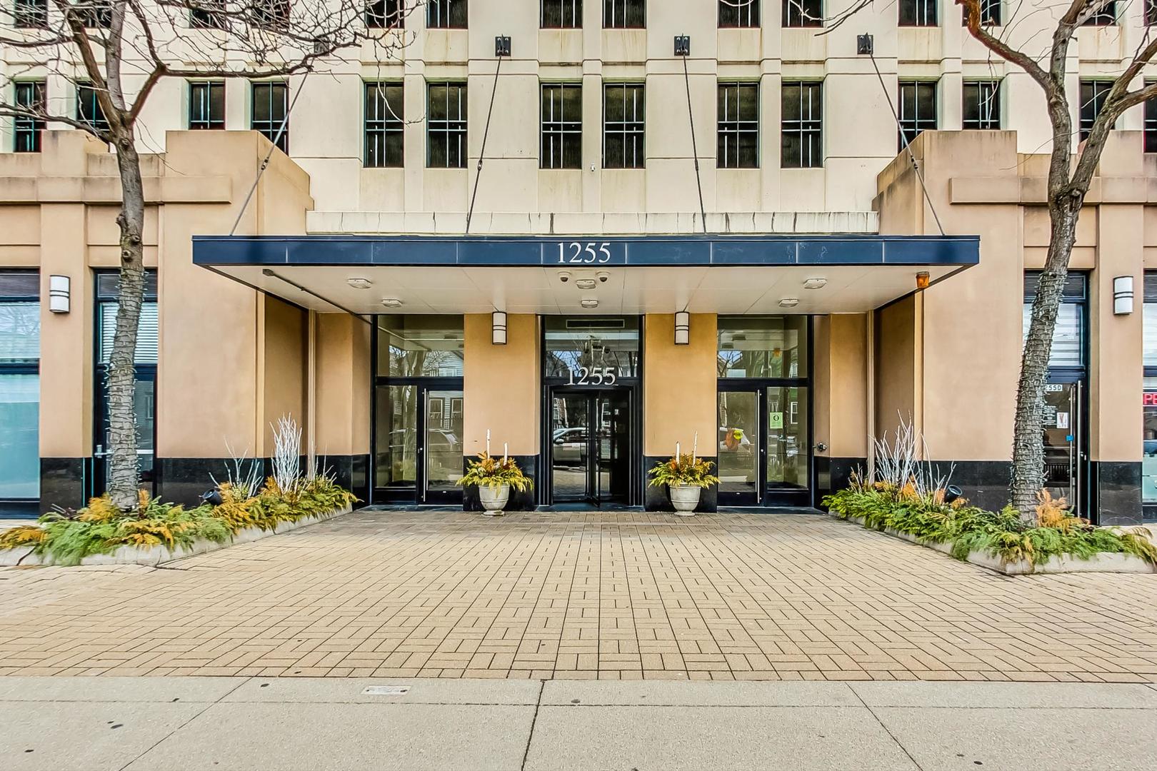 1255 S STATE Street Unit: 703