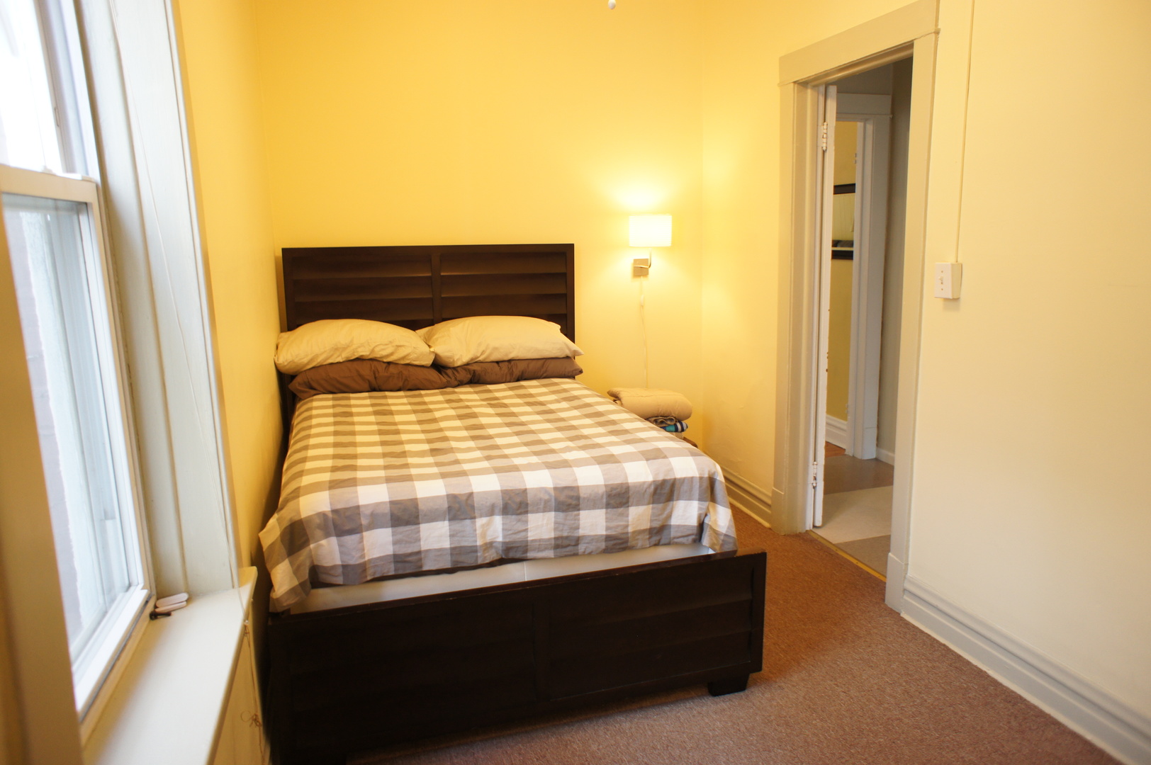 1246 W North Shore Avenue