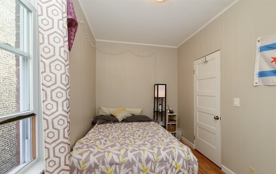 1246 W North Shore Avenue