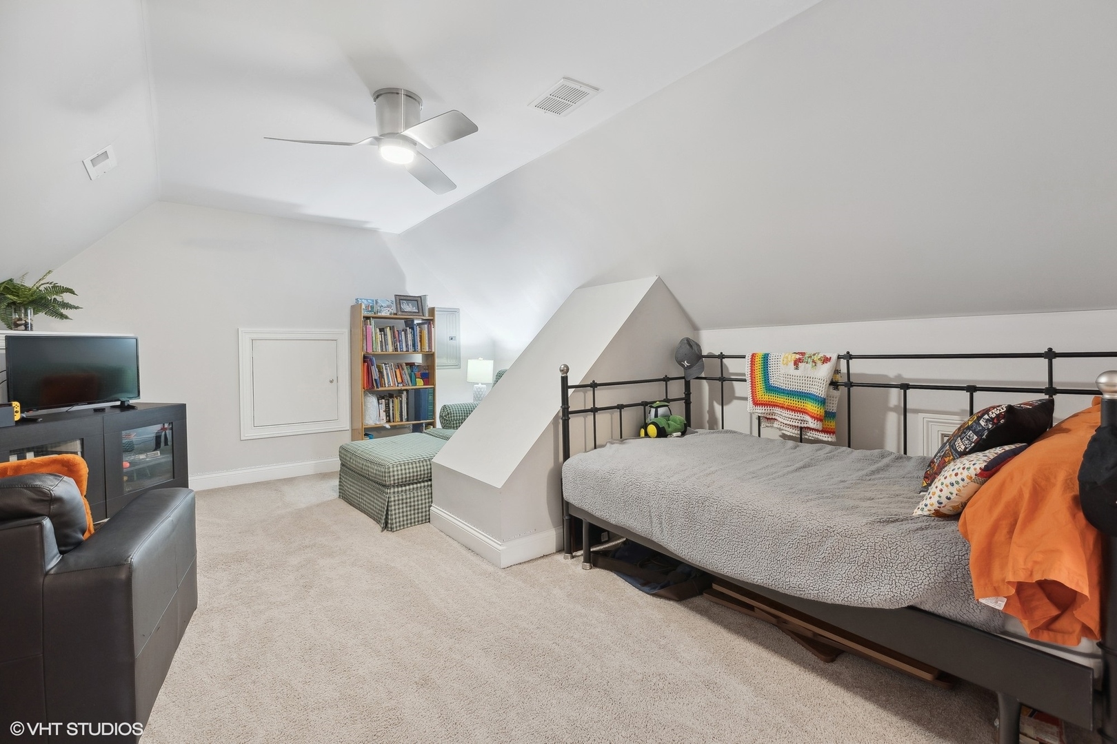 3828 N Paulina Street