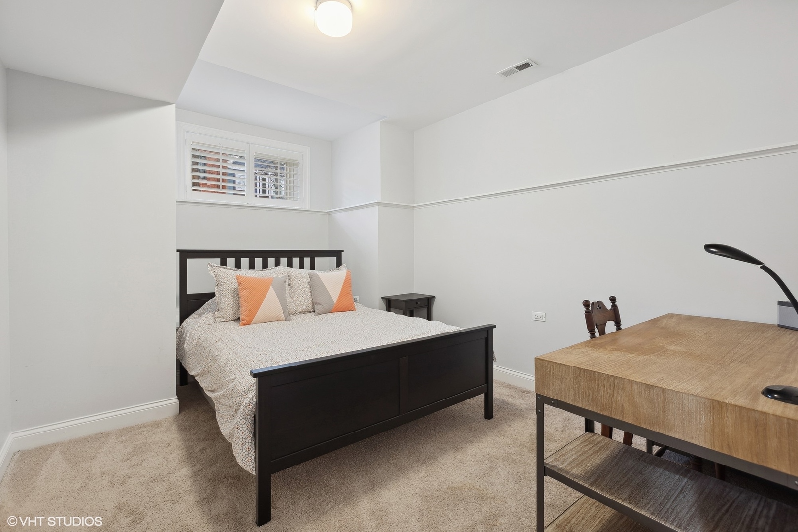 3828 N Paulina Street