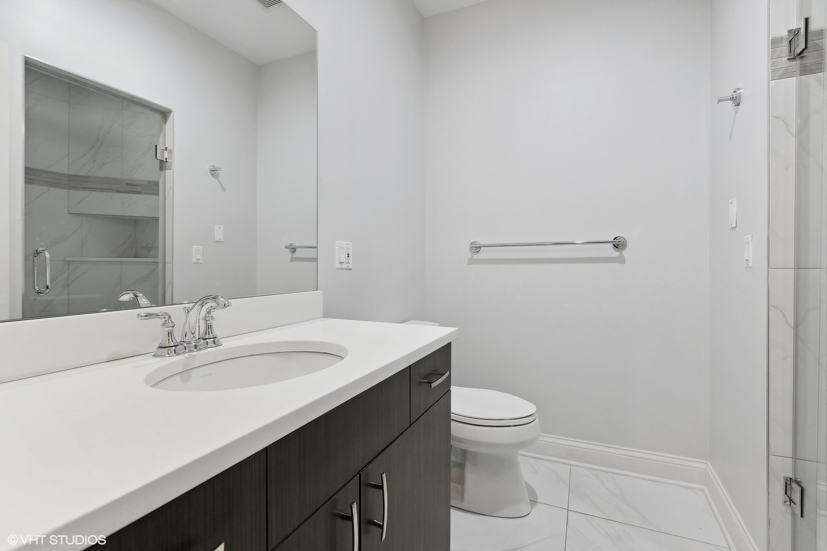 3828 N Paulina Street