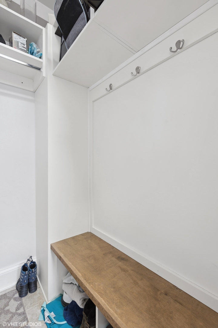 3828 N Paulina Street