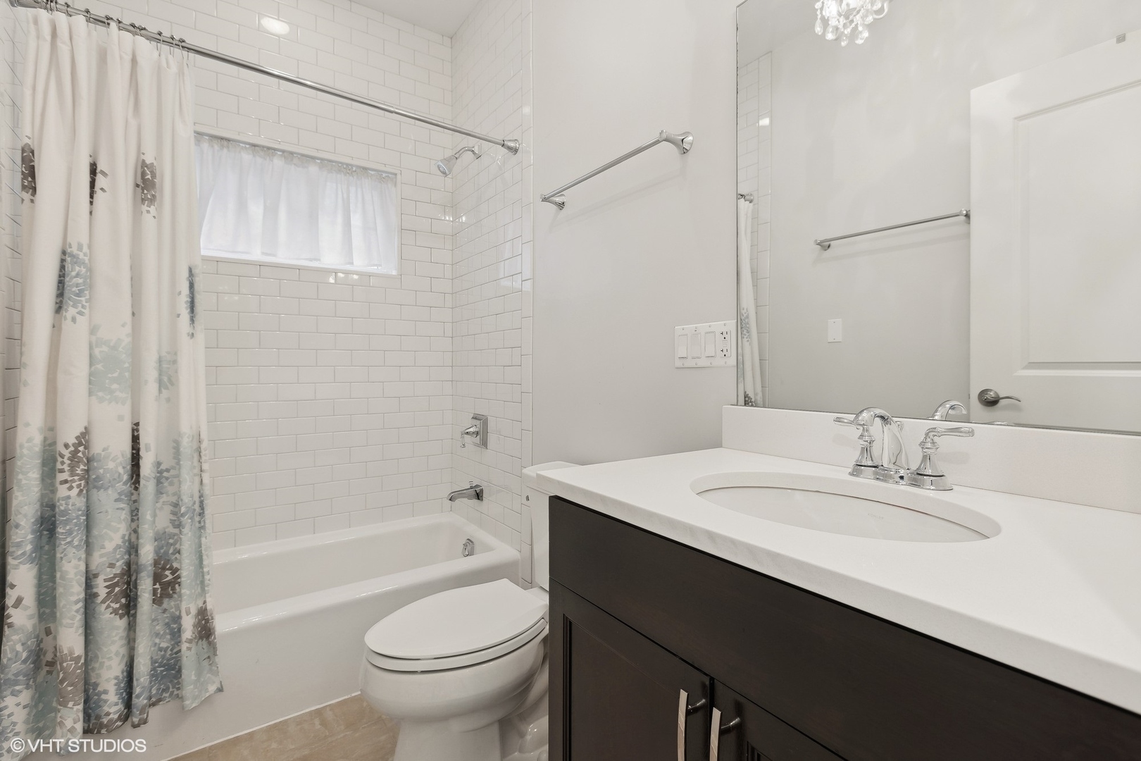 3828 N Paulina Street