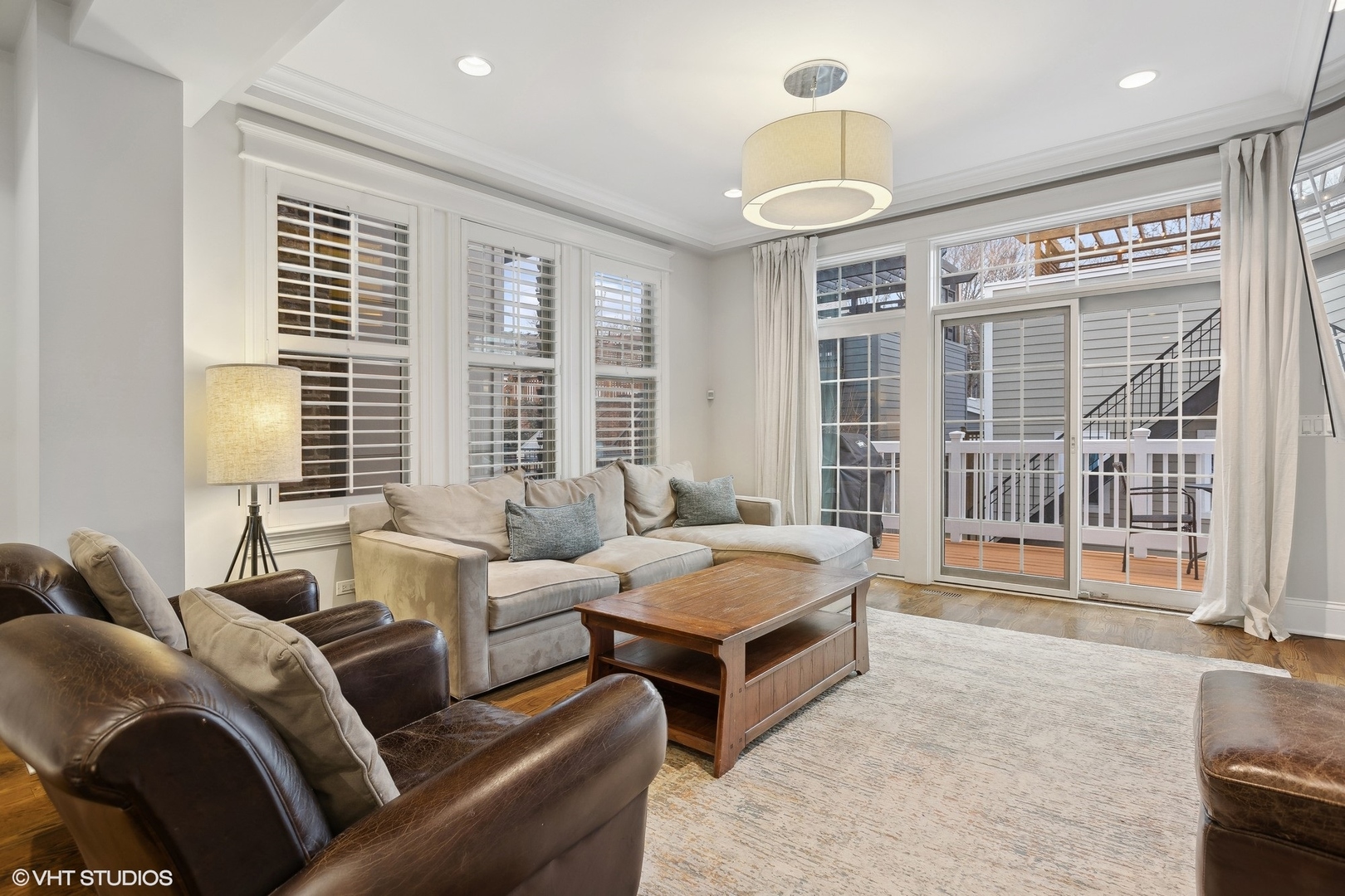 3828 N Paulina Street