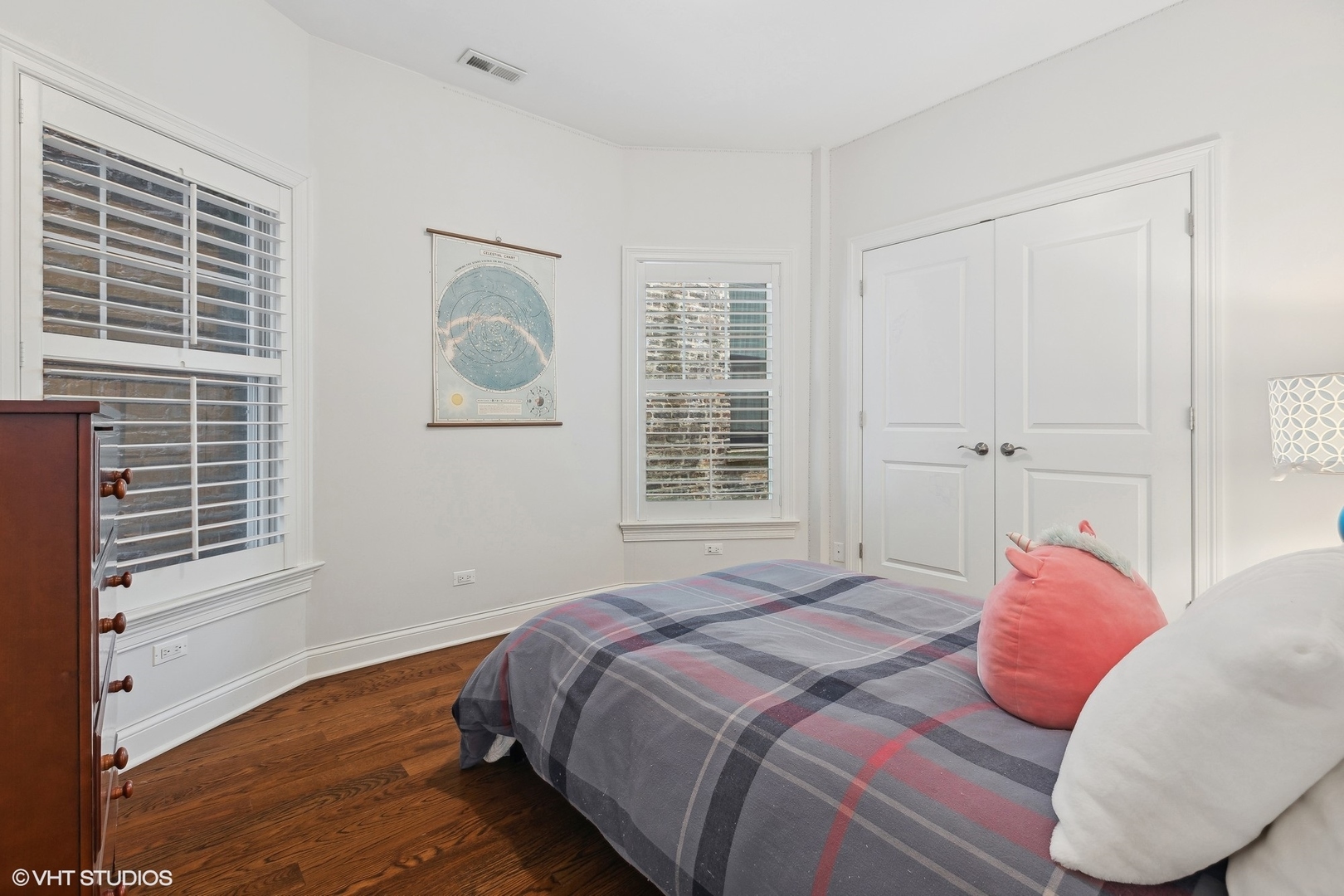 3828 N Paulina Street