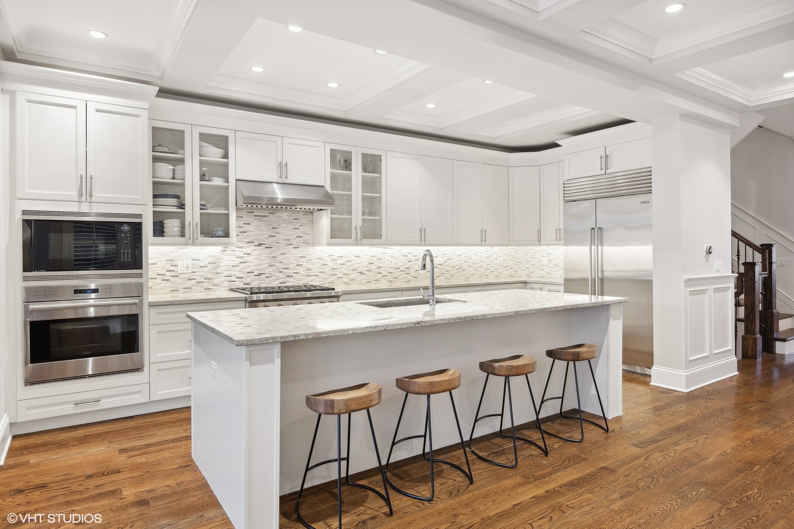 3828 N Paulina Street