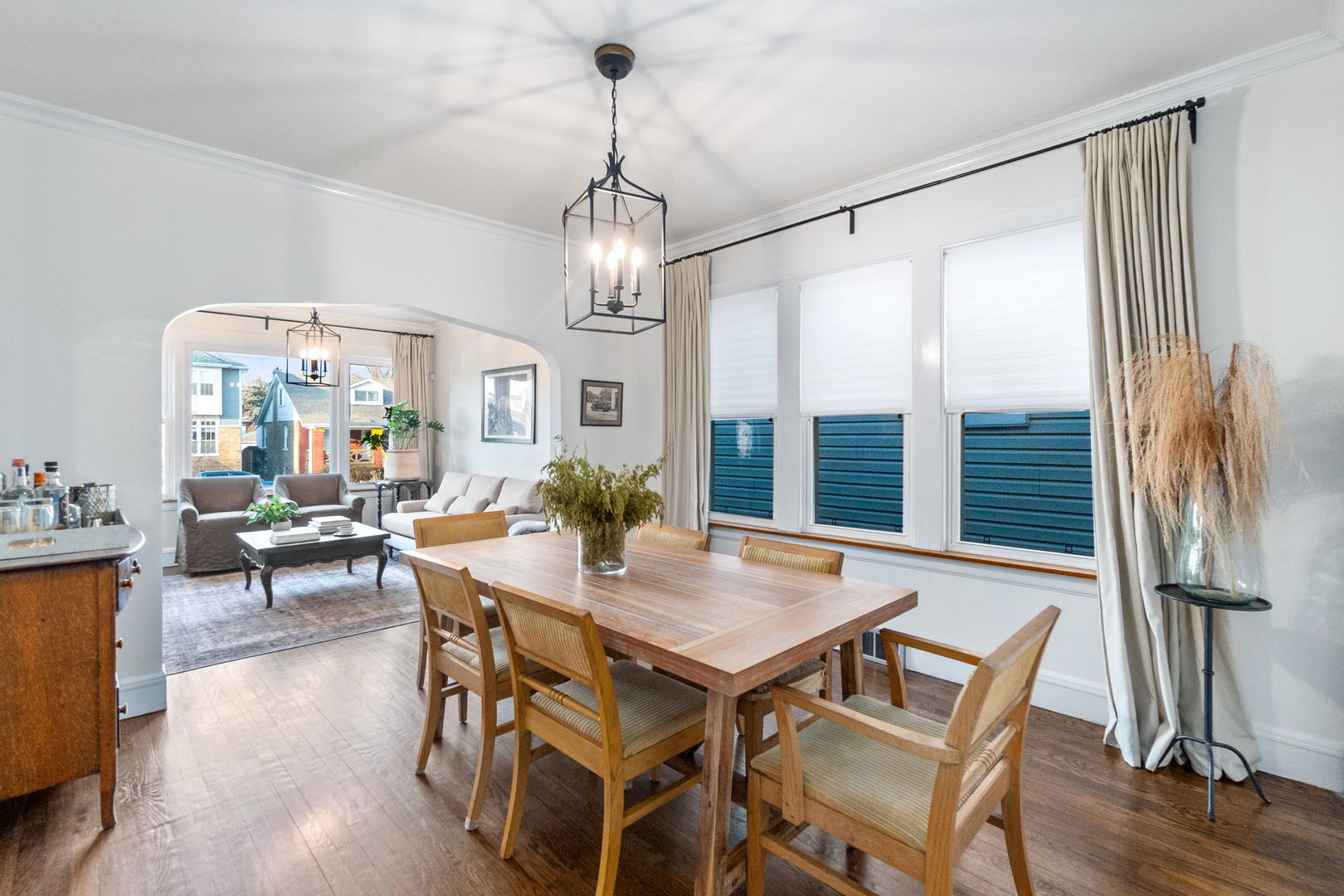 5809 W Waveland Avenue