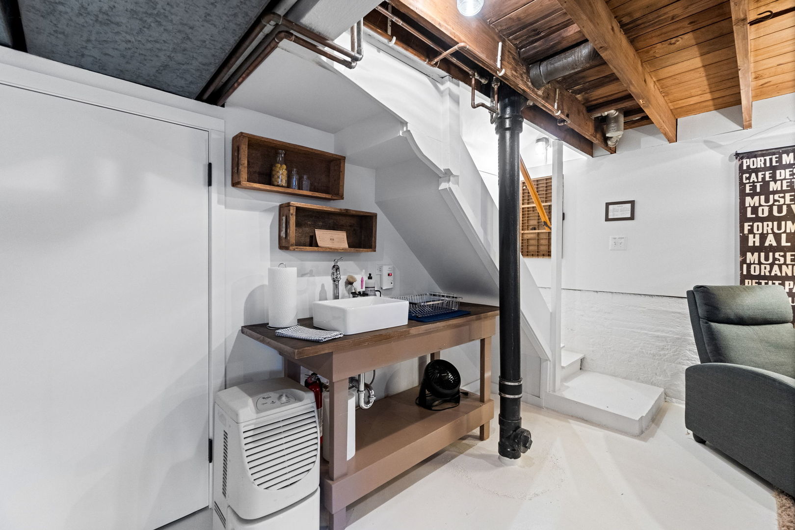 5809 W Waveland Avenue