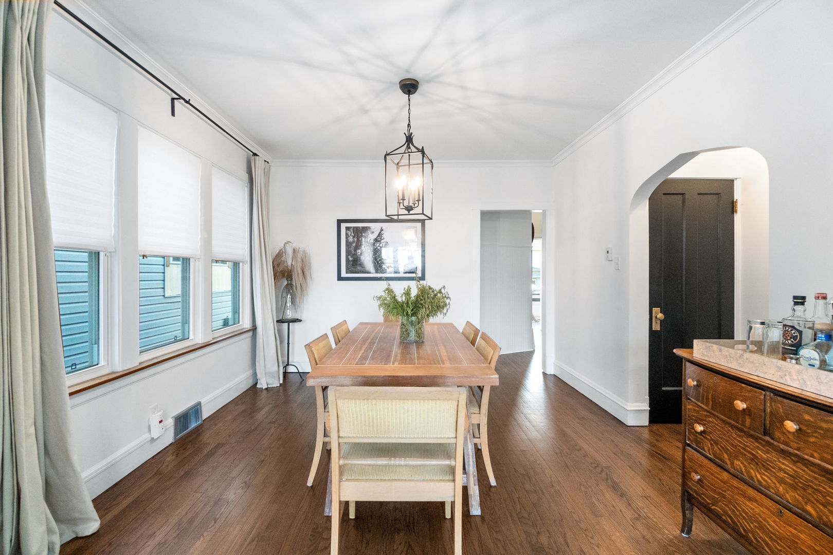 5809 W Waveland Avenue