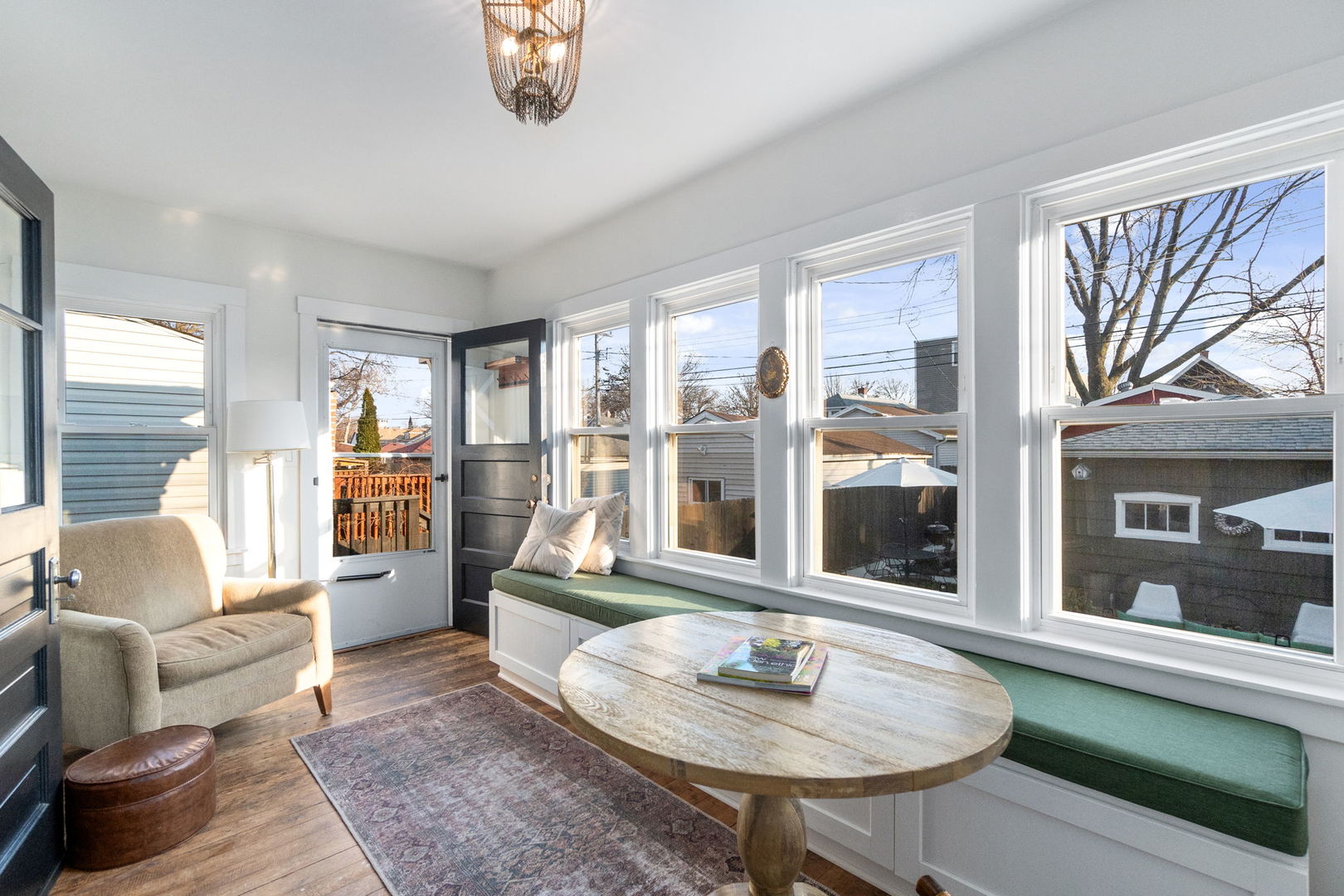 5809 W Waveland Avenue