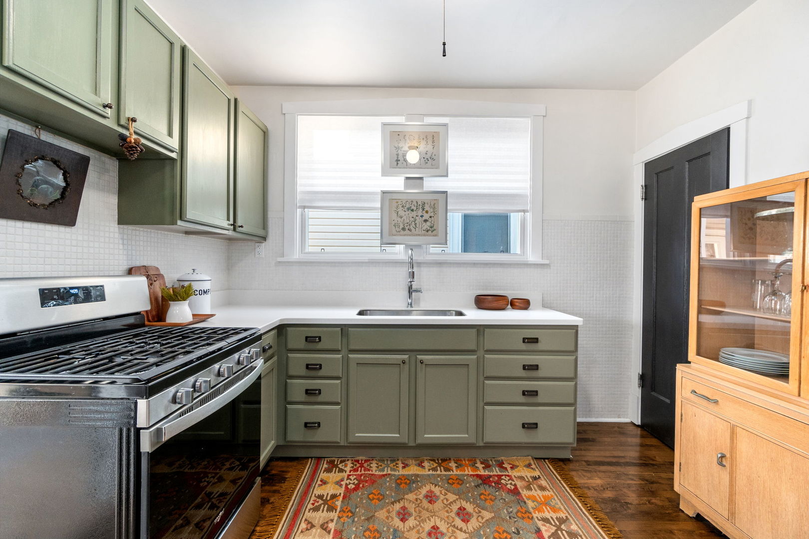 5809 W Waveland Avenue