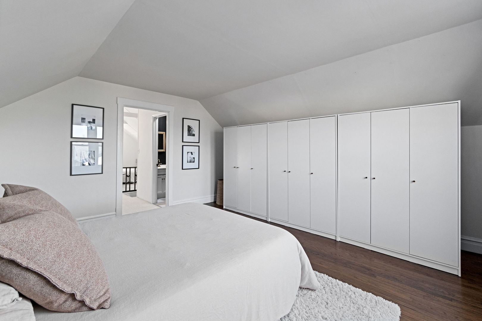 5809 W Waveland Avenue