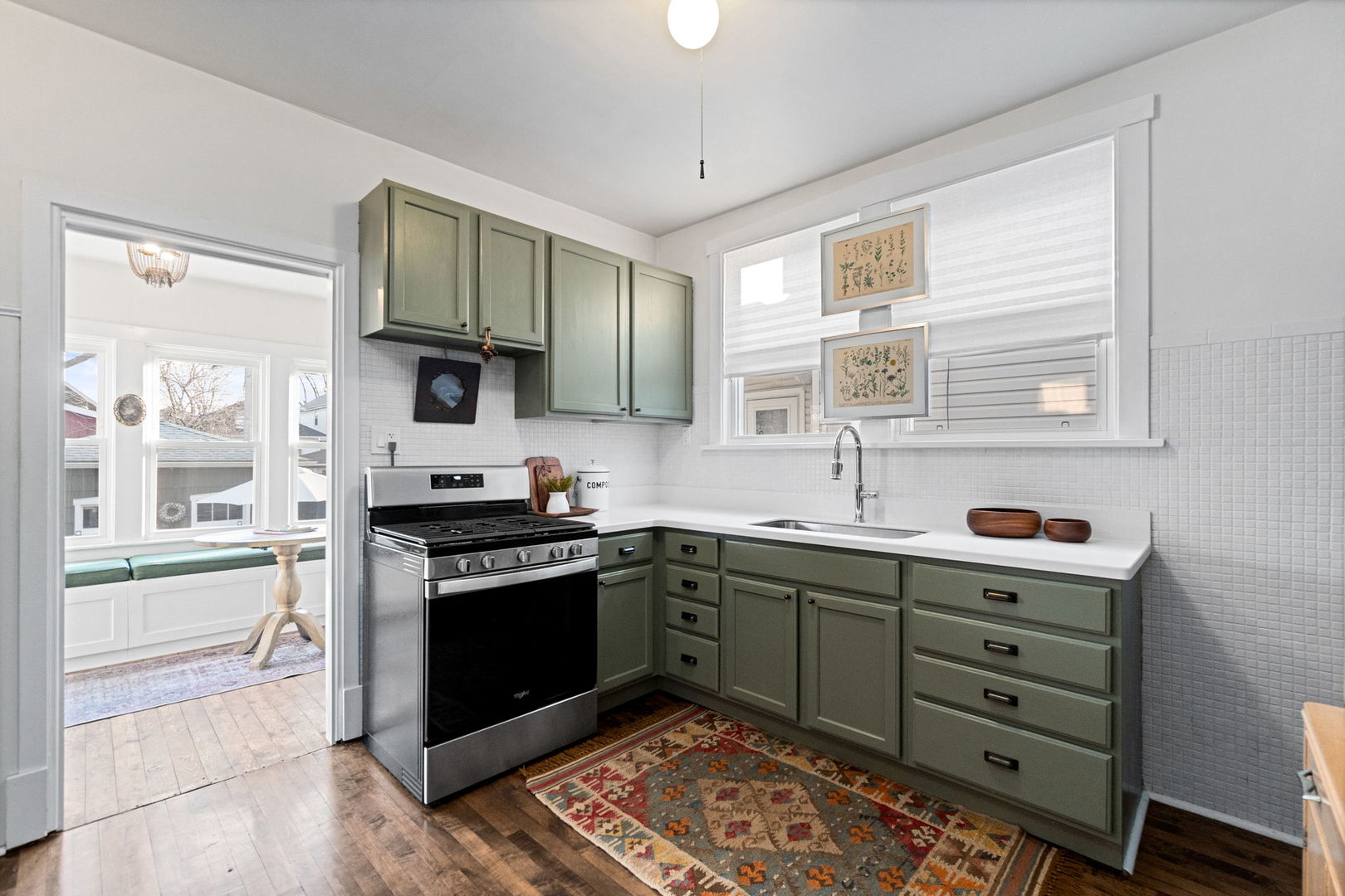 5809 W Waveland Avenue