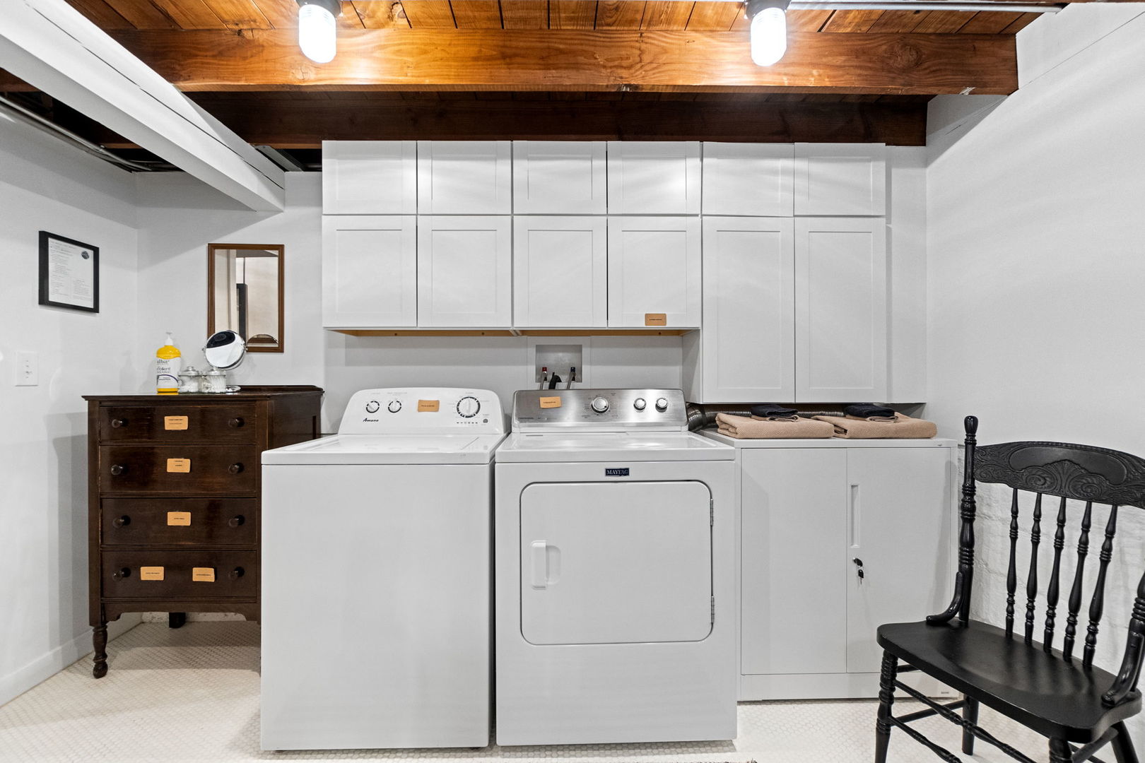 5809 W Waveland Avenue