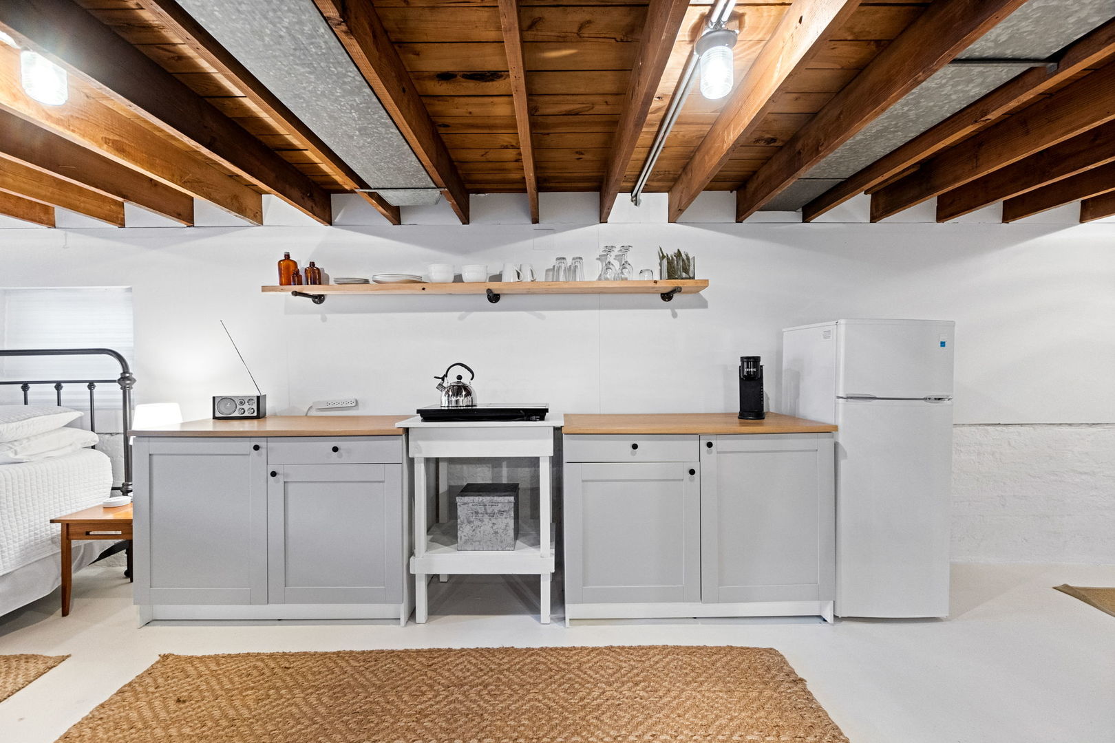 5809 W Waveland Avenue