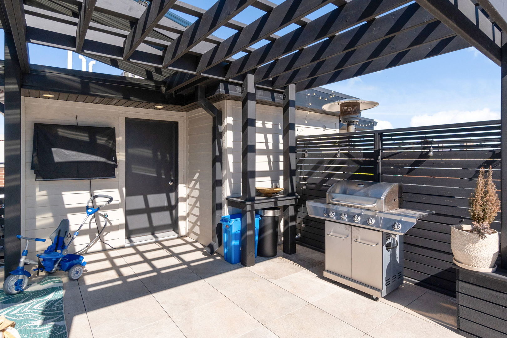 1211 W Belmont Avenue Unit: 3W