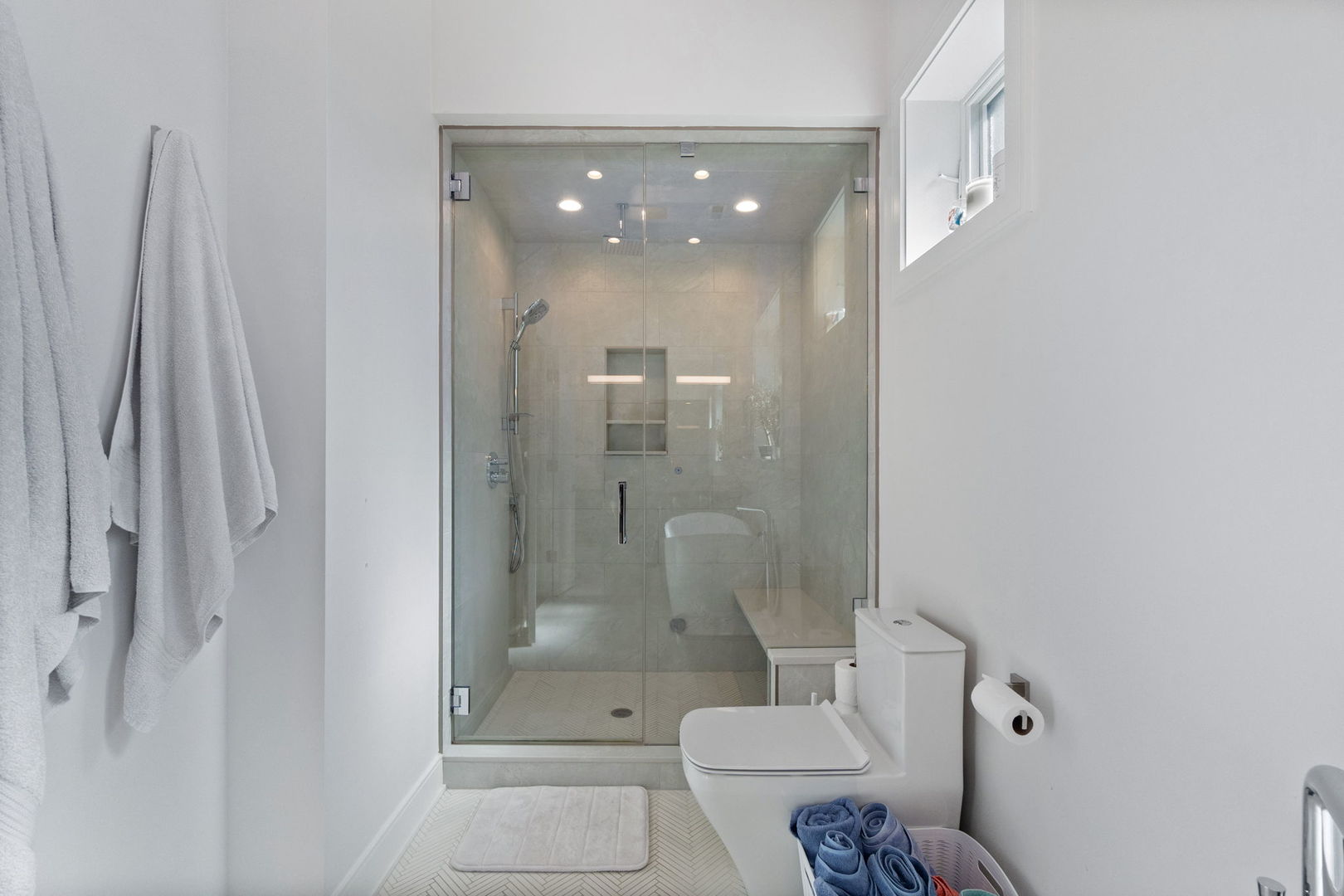 1211 W Belmont Avenue Unit: 3W