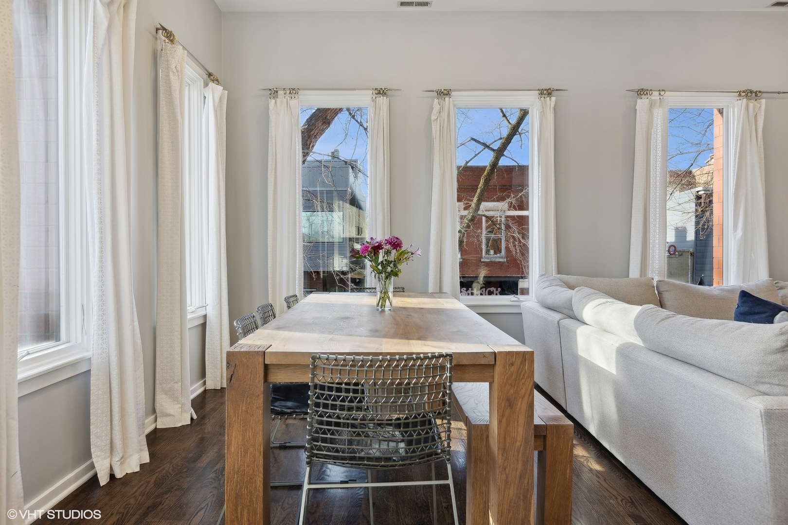 1955 N Leavitt Street Unit: 2A