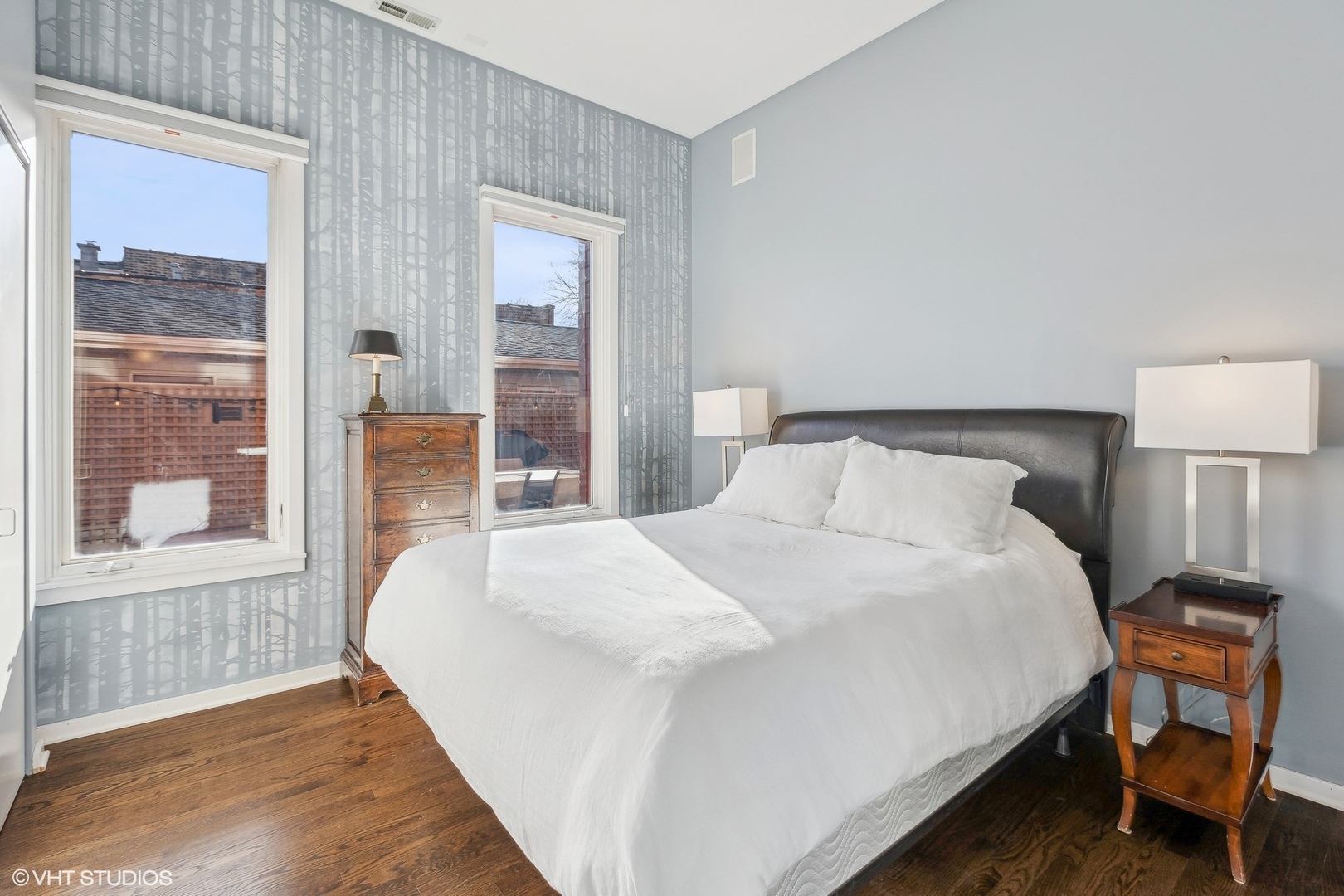 1955 N Leavitt Street Unit: 2A