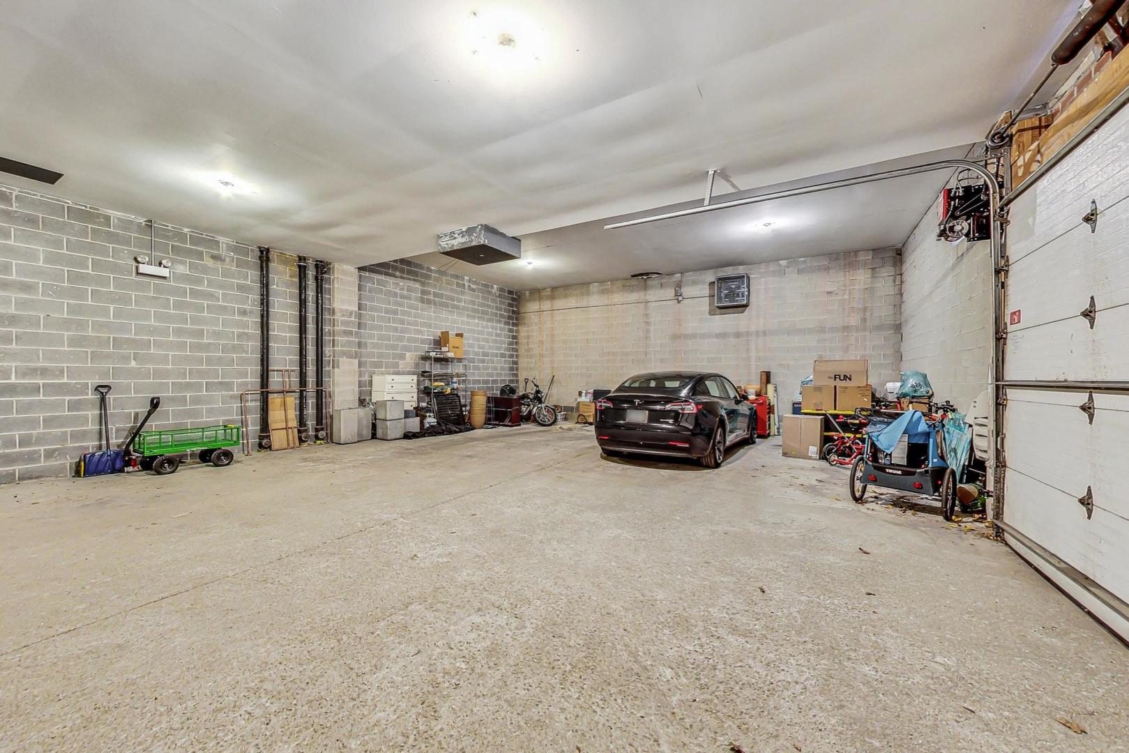 1955 N Leavitt Street Unit: 2A