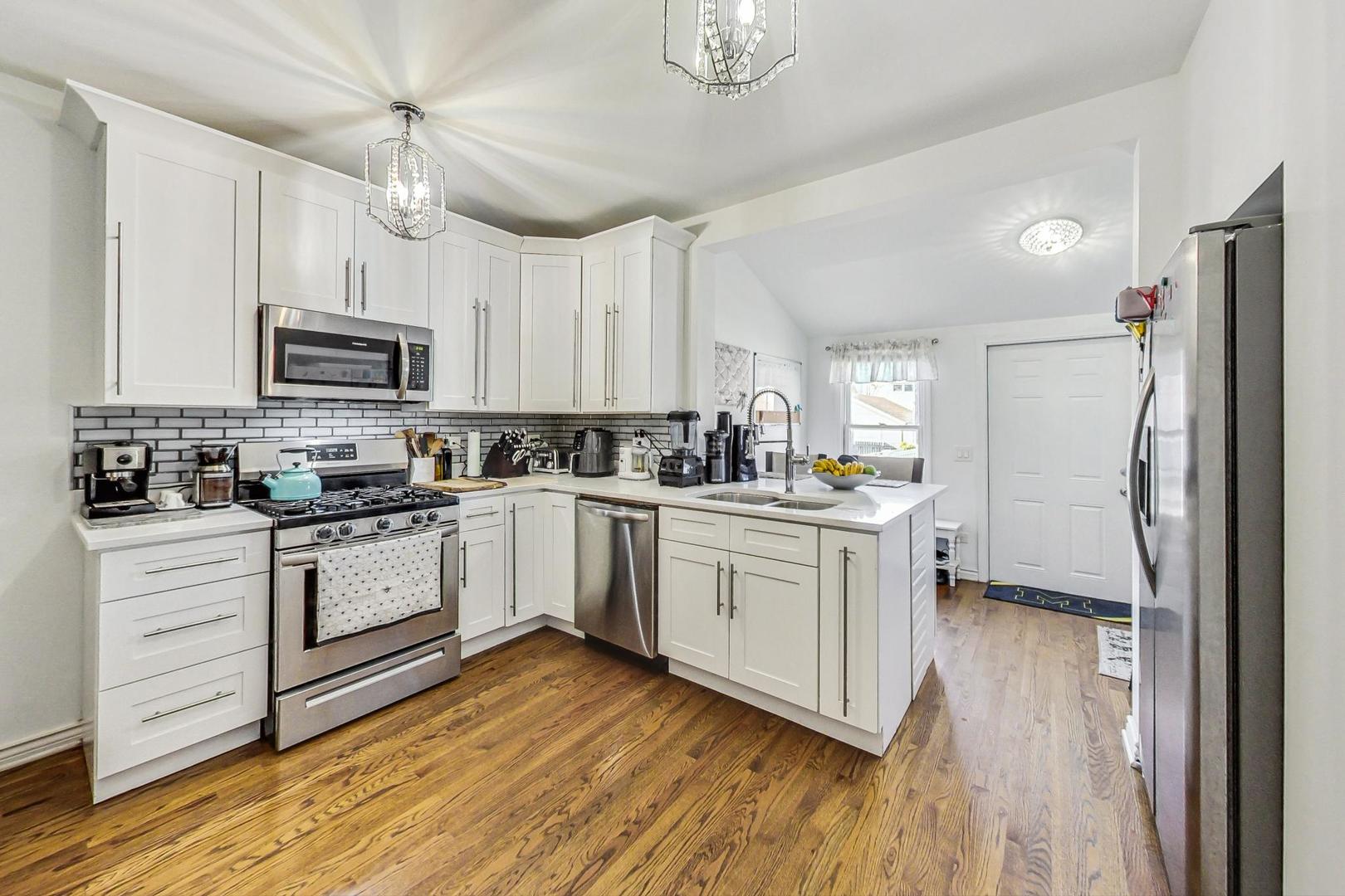 5248 N Ludlam Avenue