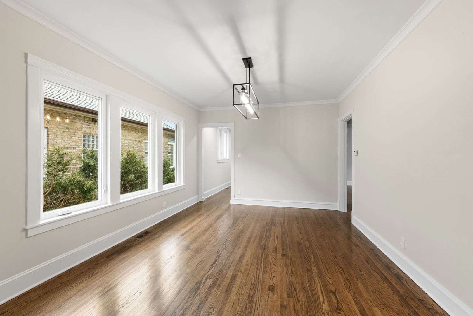 1225 N Harvey Avenue