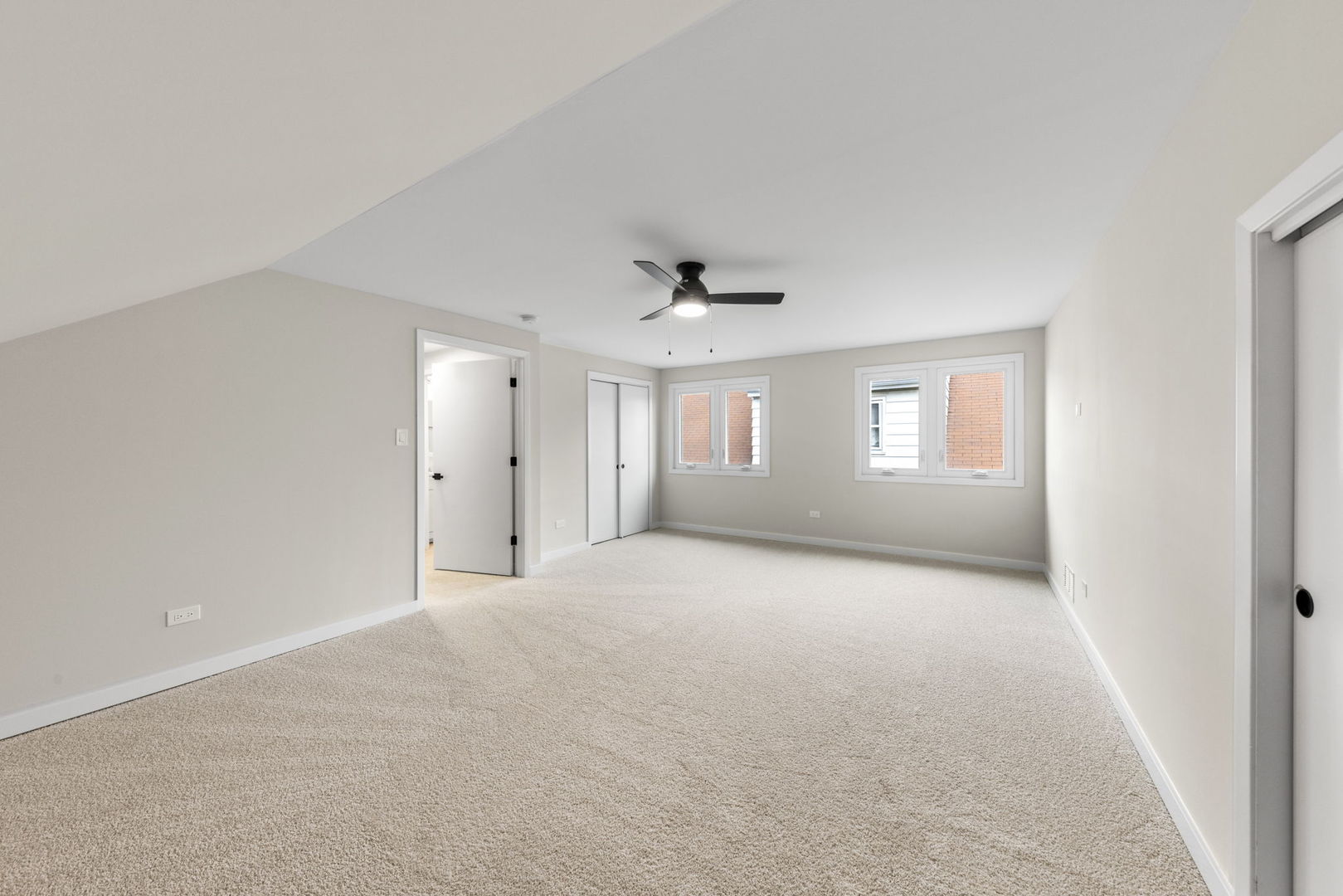 1225 N Harvey Avenue