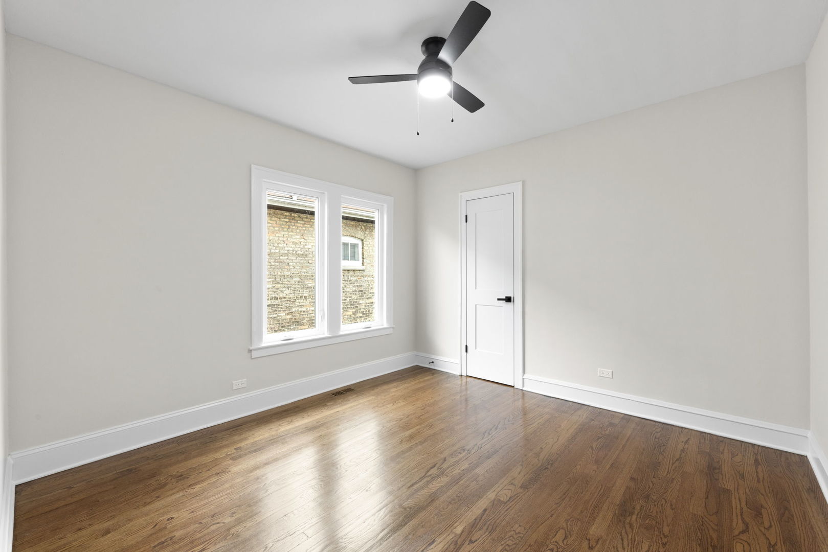 1225 N Harvey Avenue