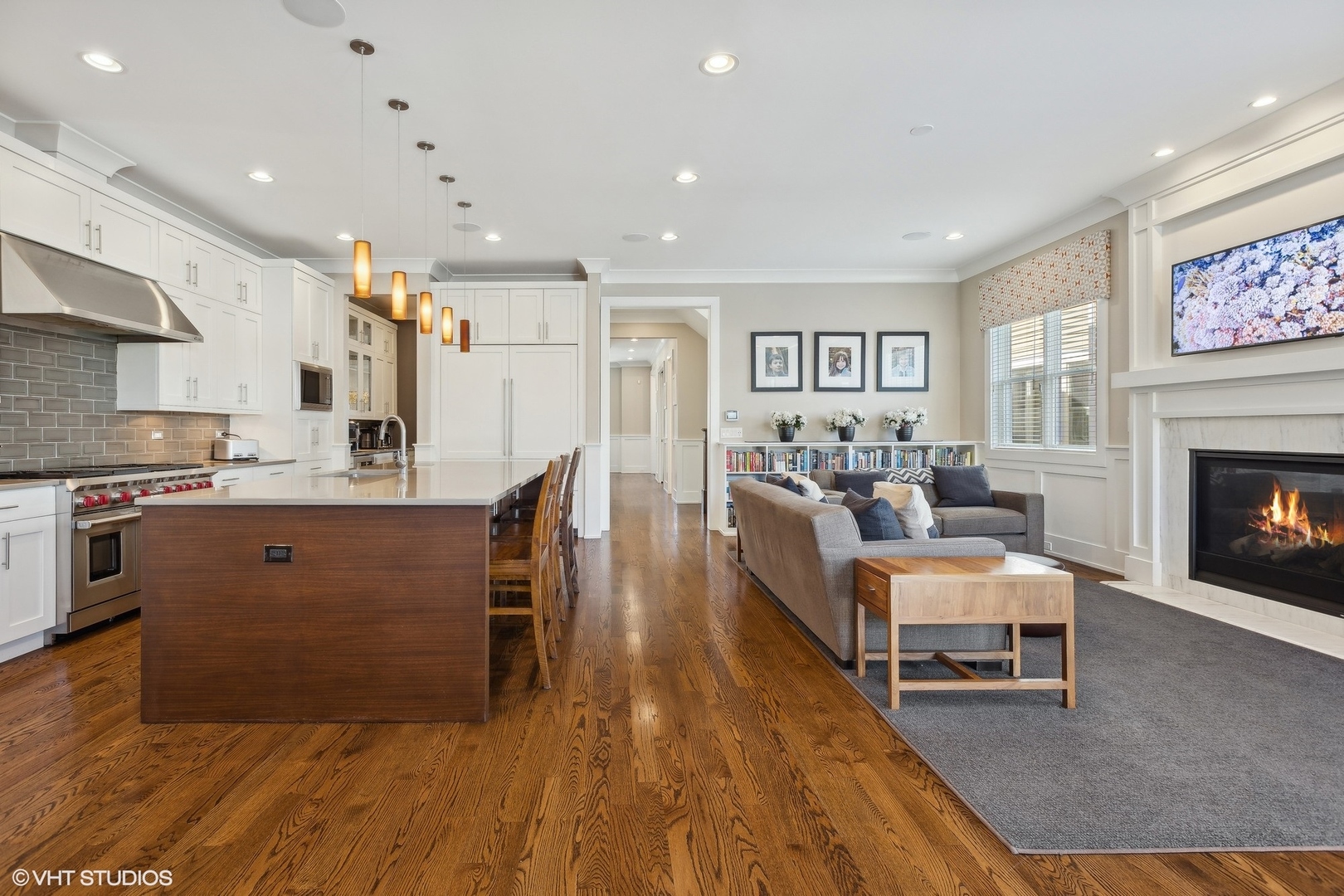 4539 N Seeley Avenue