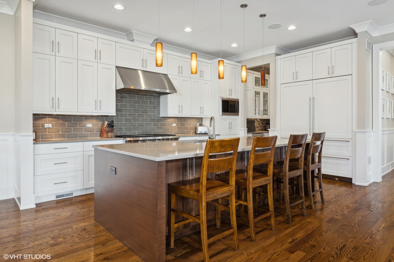 4539 N Seeley Avenue