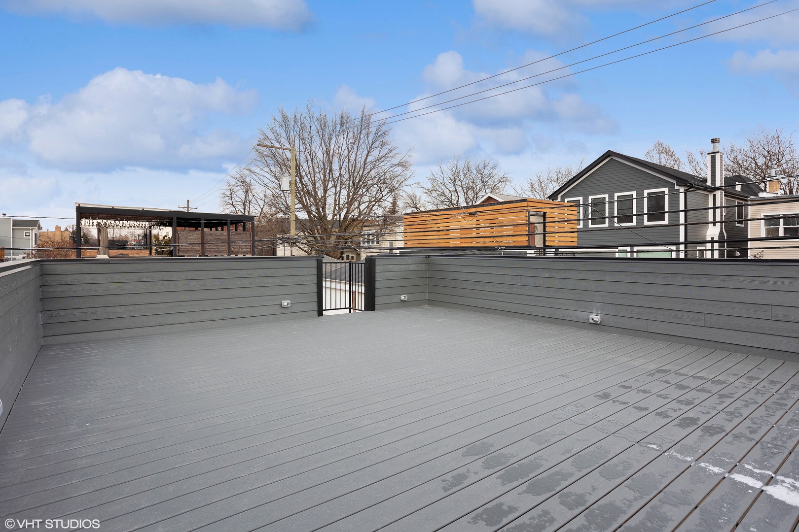 3725 N Oakley Avenue