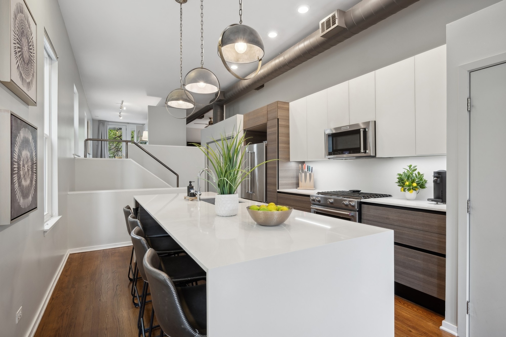 2011 W Wabansia Avenue Unit: 1