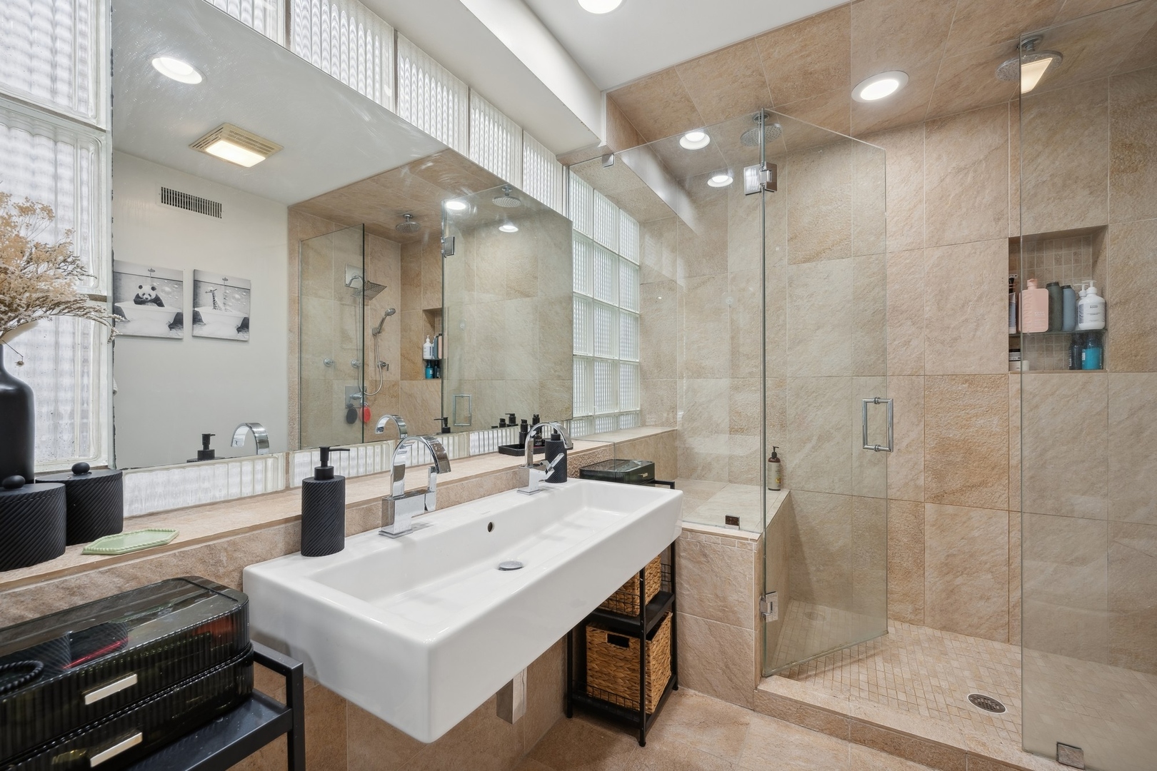 2011 W Wabansia Avenue Unit: 1