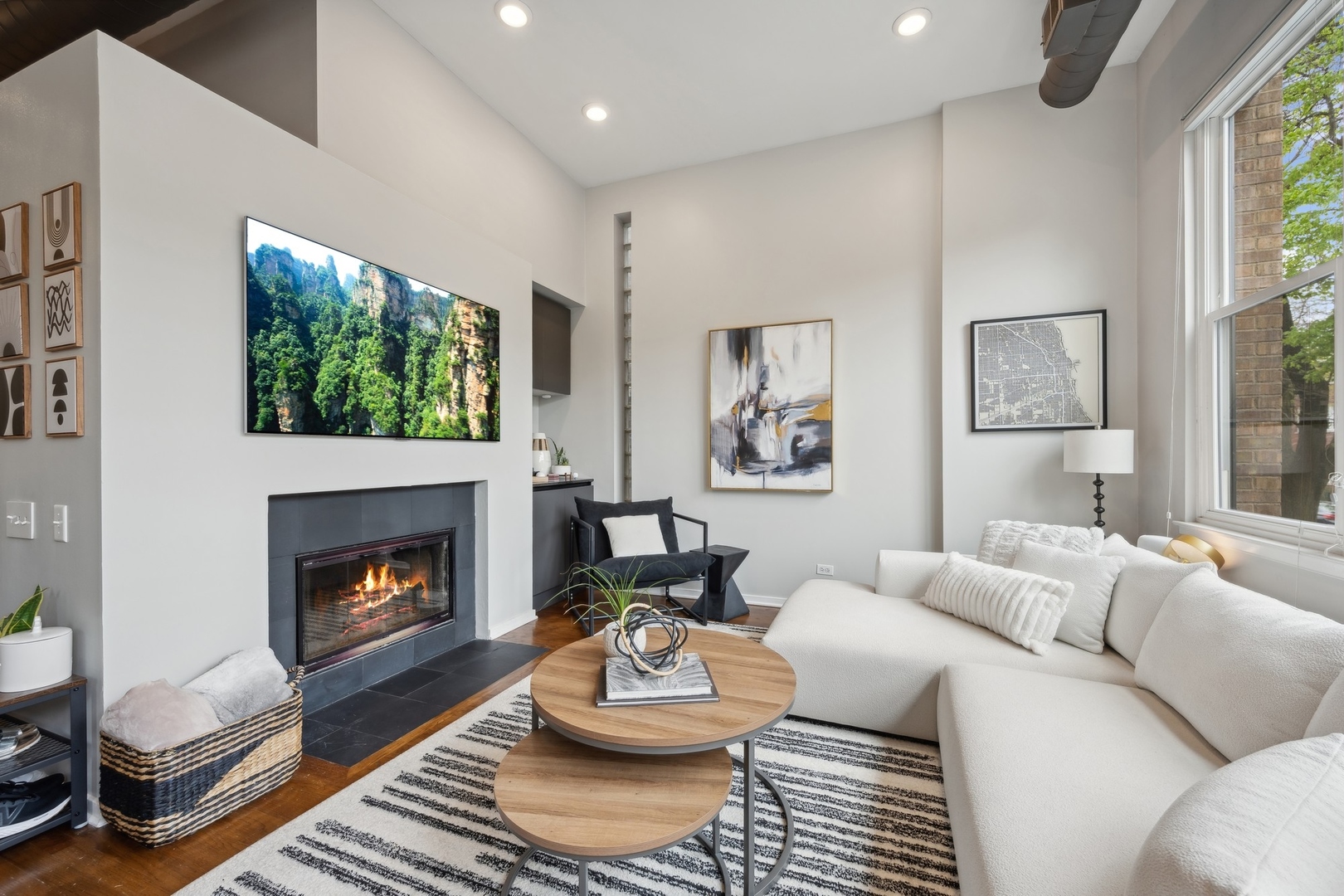 2011 W Wabansia Avenue Unit: 1