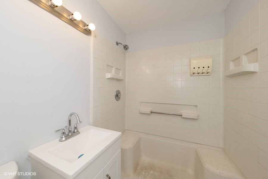 4525 W 89th Street Unit: 0