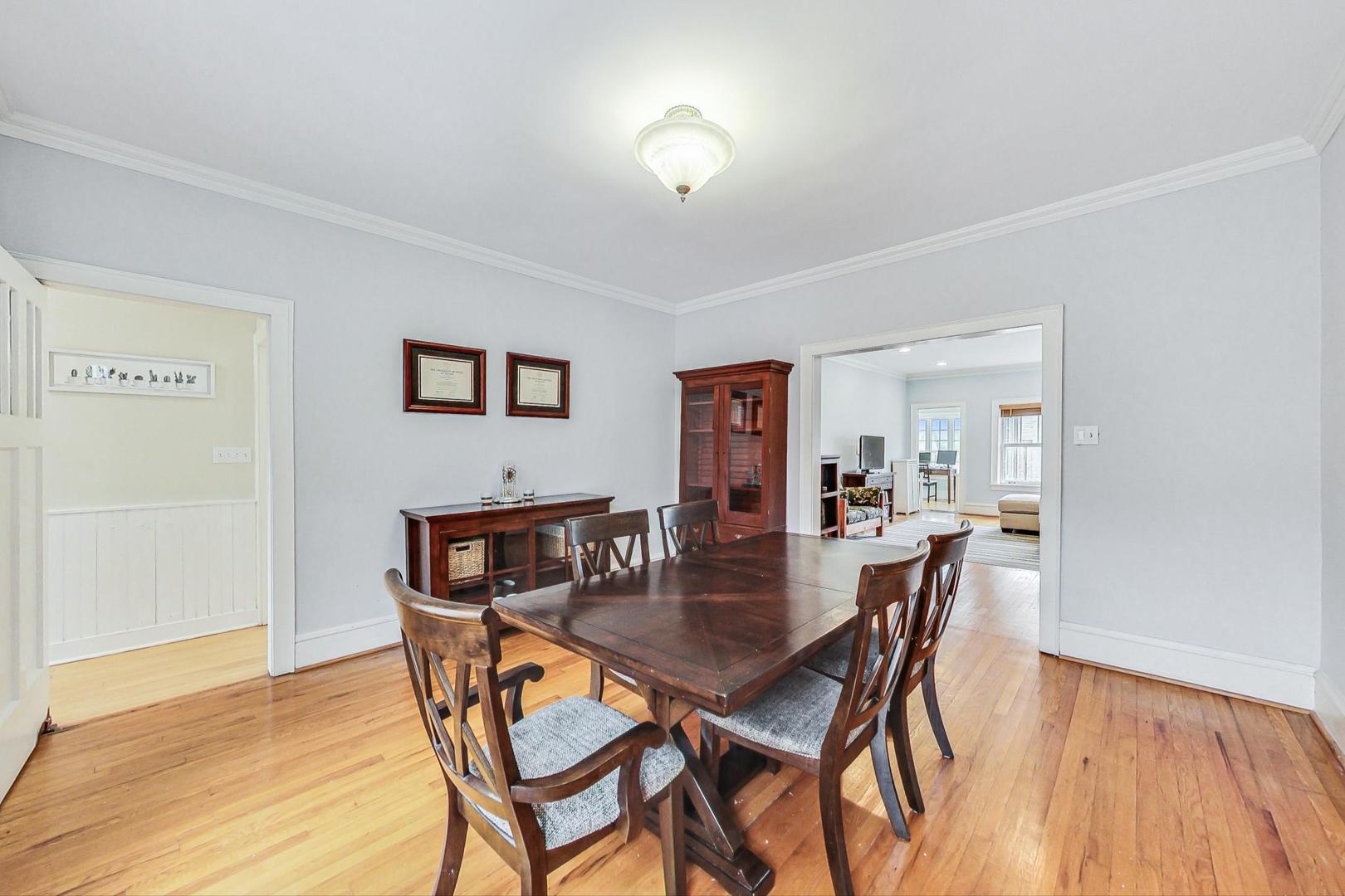 813 Ridge Avenue Unit: 3