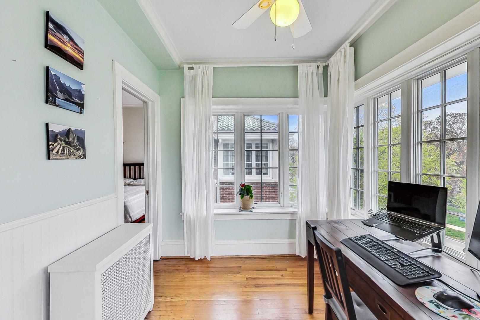 813 Ridge Avenue Unit: 3