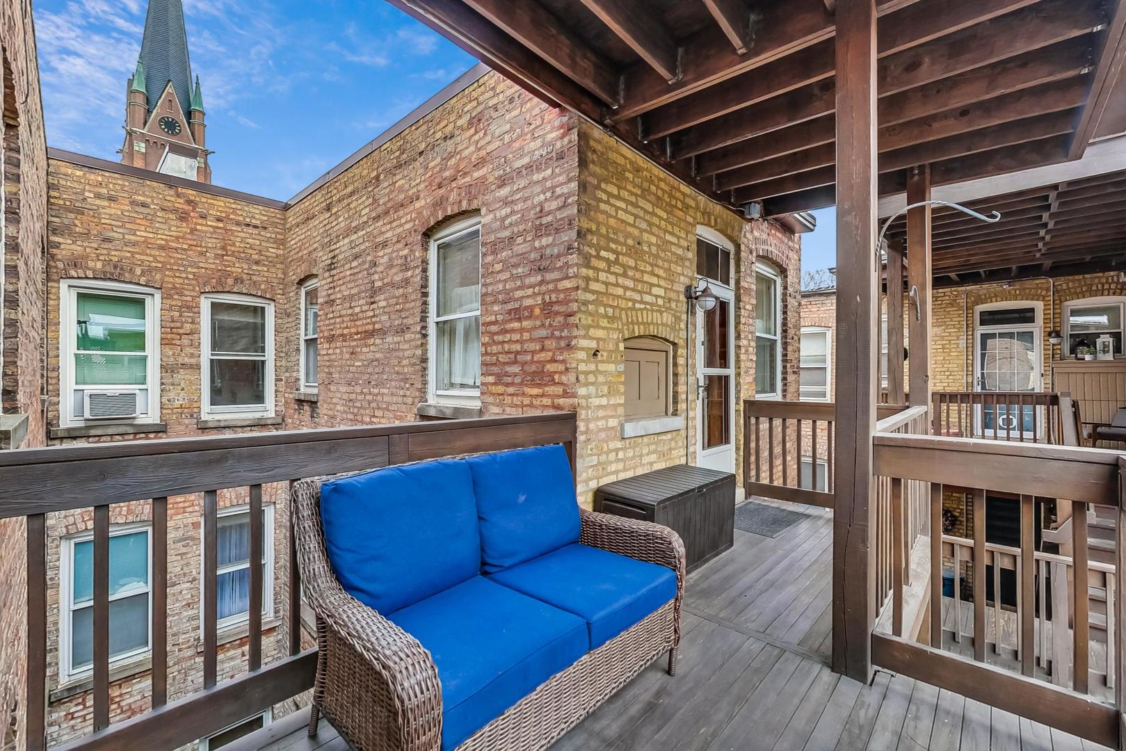 813 Ridge Avenue Unit: 3