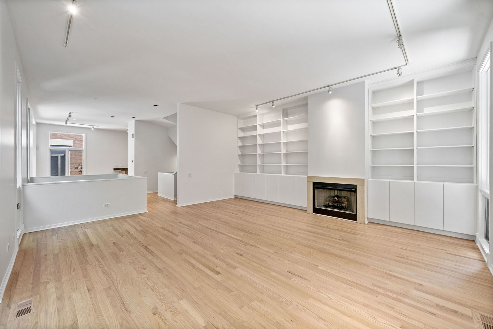 1437 N Cleveland Avenue