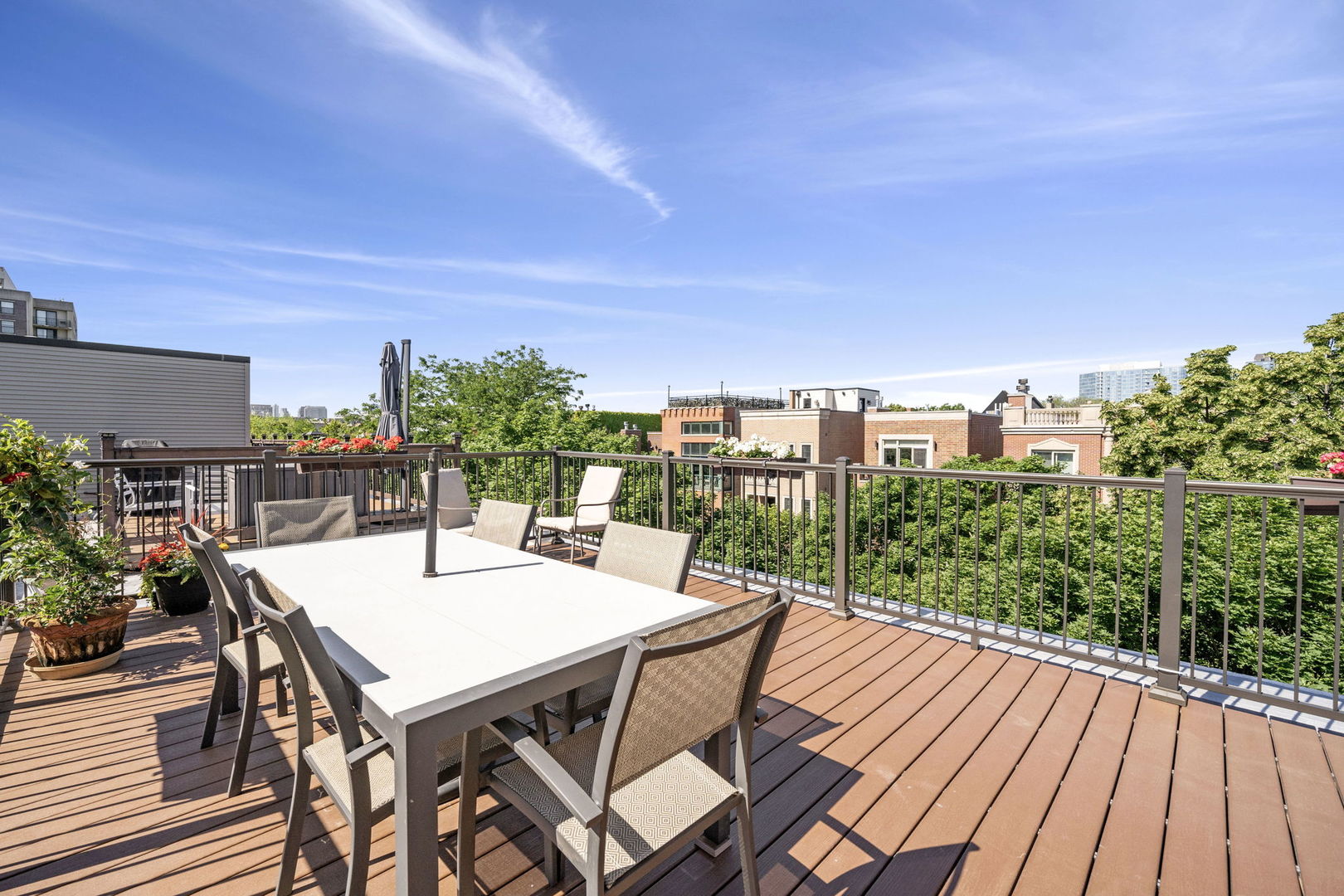 1437 N Cleveland Avenue