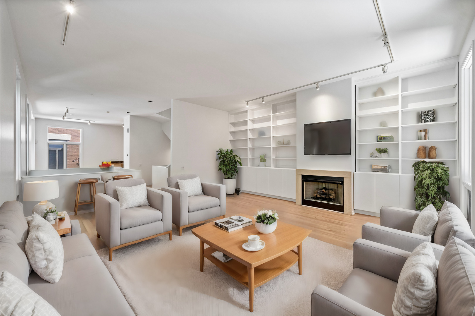 1437 N Cleveland Avenue