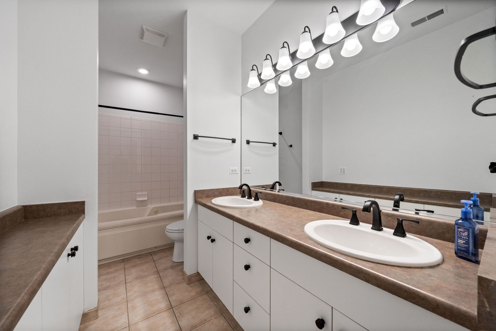 1437 N Cleveland Avenue