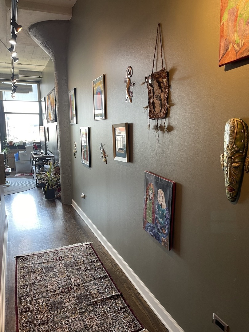 221 E CULLERTON Street Unit: 512