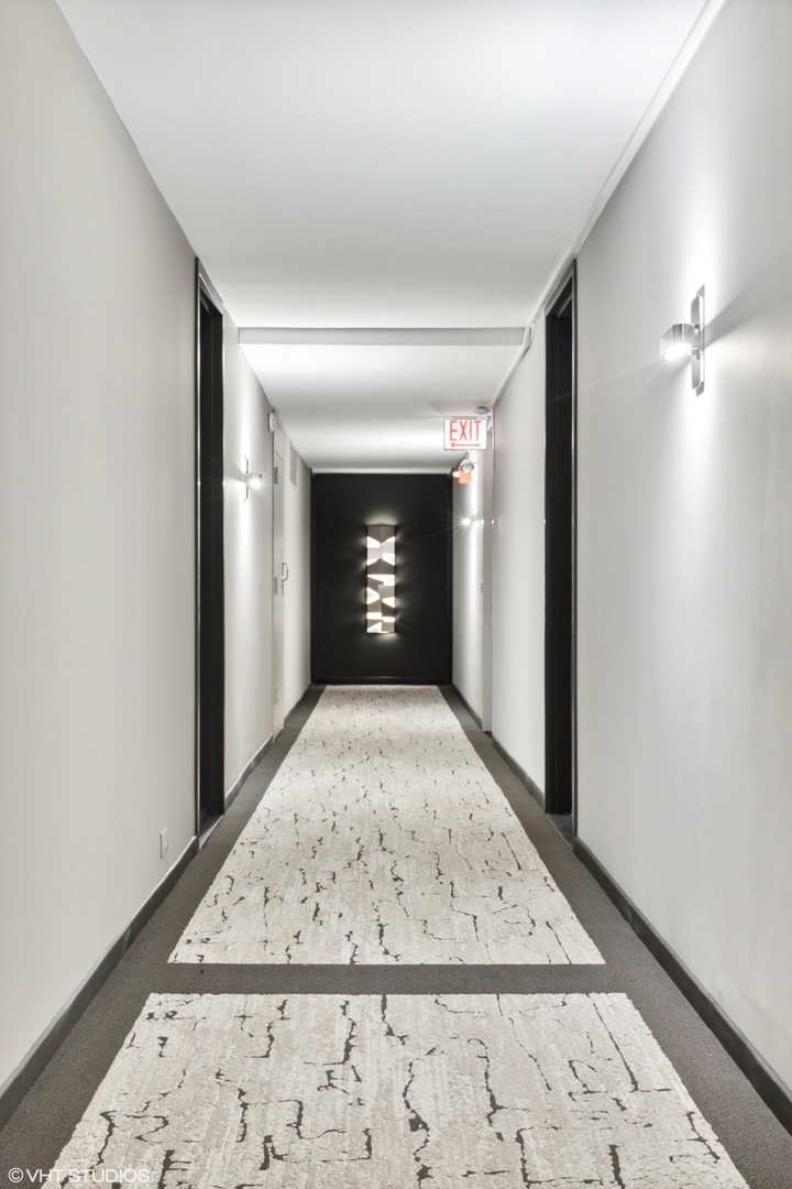 2800 N Lake Shore Drive Unit: 4115