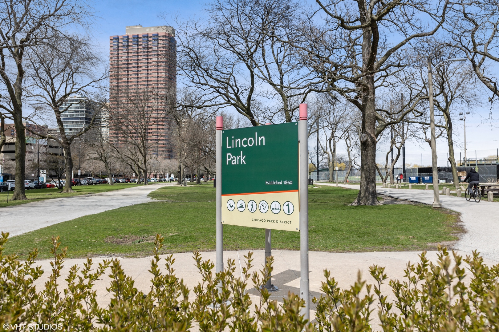 2800 N Lake Shore Drive Unit: 4115