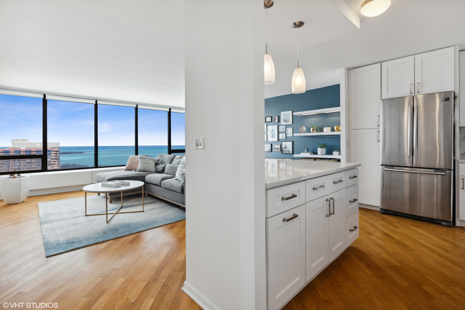 2800 N Lake Shore Drive Unit: 4115